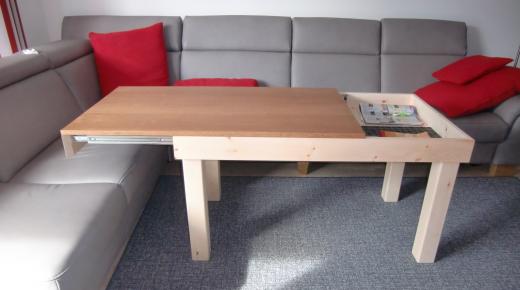 Couchtisch ausziehbar (ausgezogen)