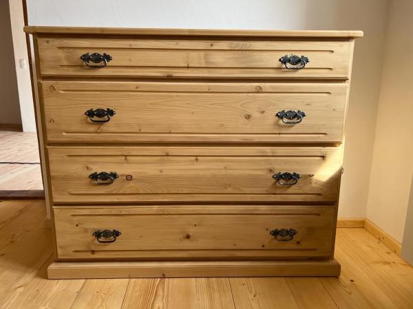 Sideboard mit 4 Schubladen