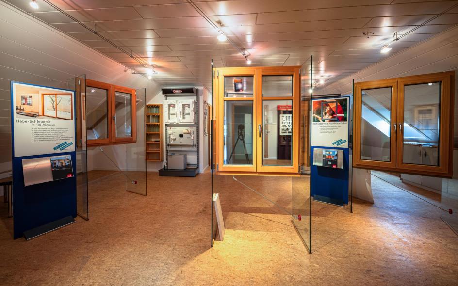 Ausstellung Holzfenster