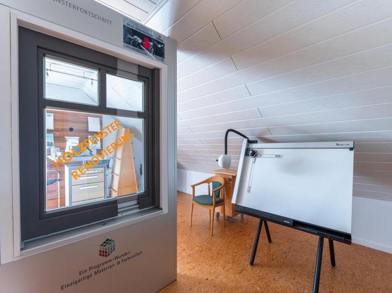 Ausstellung Renovierung von Holzfenstern