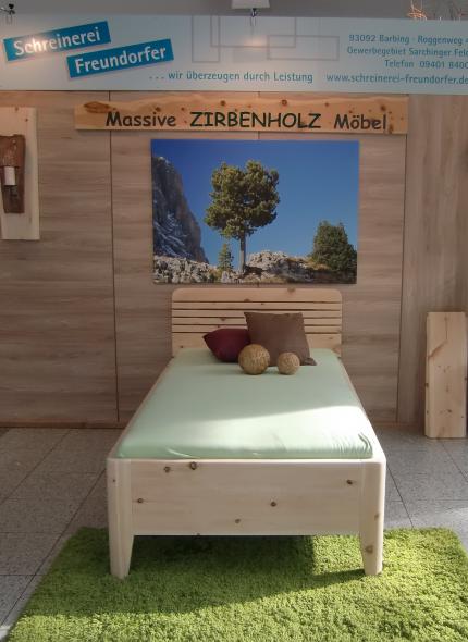 Schlafzimmer Bett