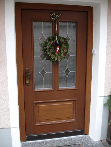 Holzhaustüre mit Bleiverglasung