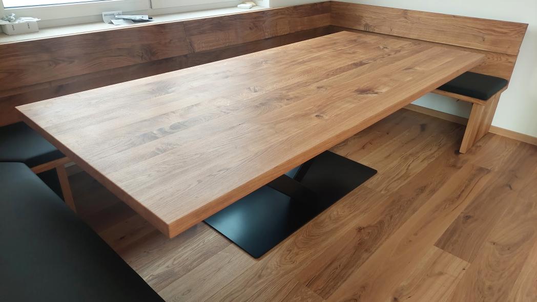 Eckbank mit Tisch aus Wildeiche geölt2