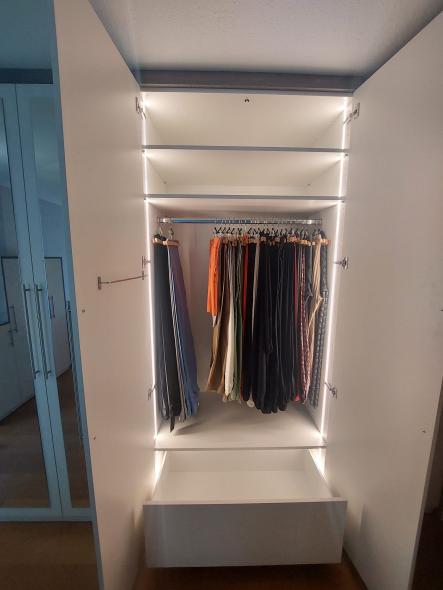 Holzschrank Grau Weiß